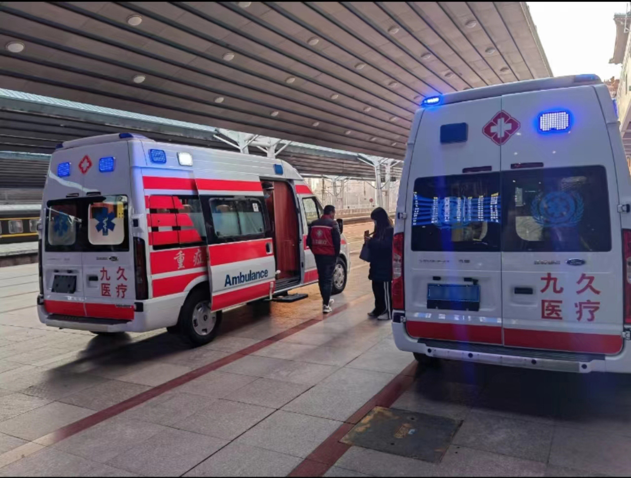 化隆救护车长途转运